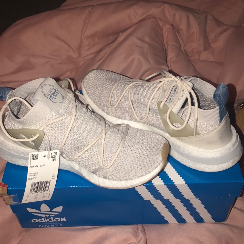 Adidas tennis shoes